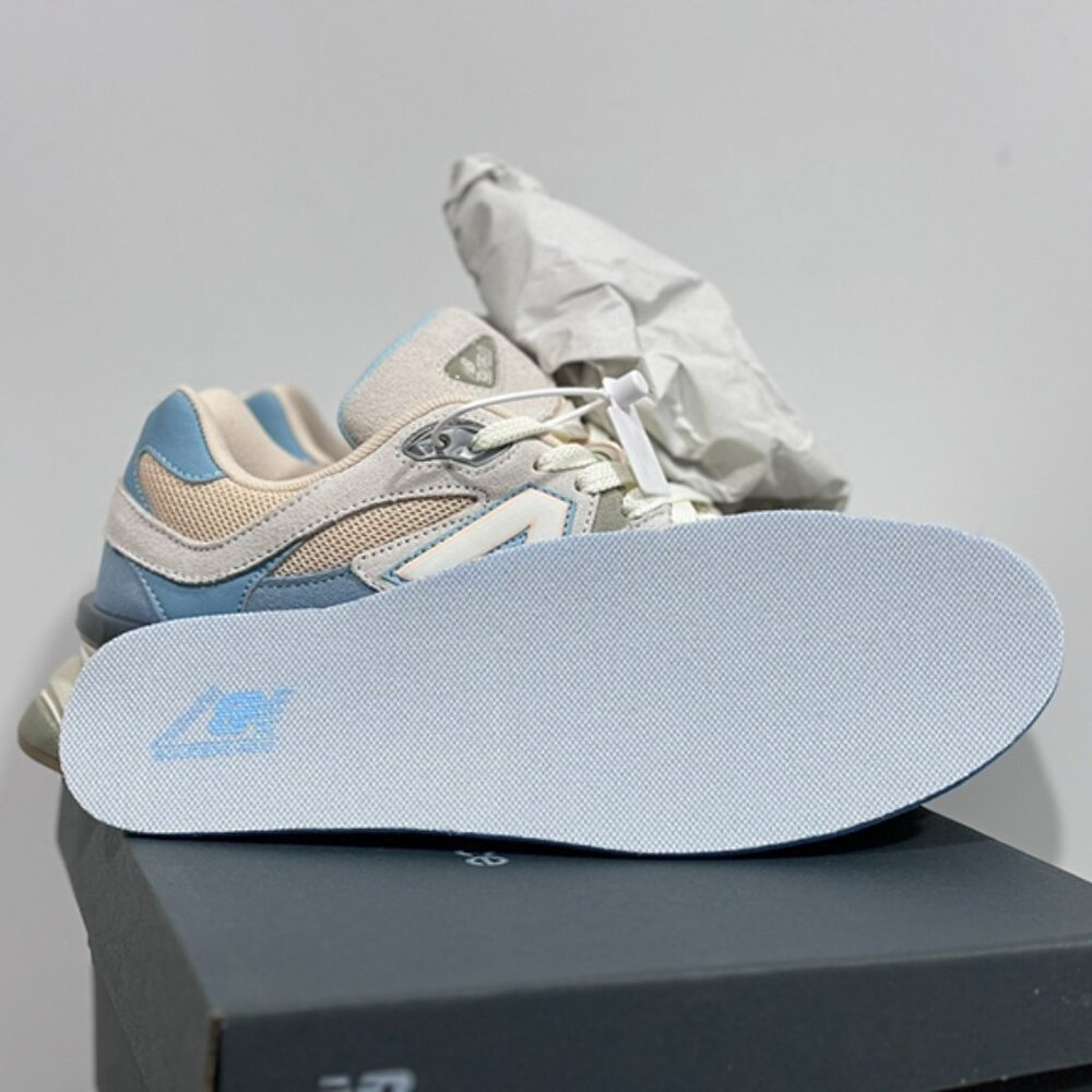 New Balance 9060 GC9060JF Sneaker - Picture 7 of 10
